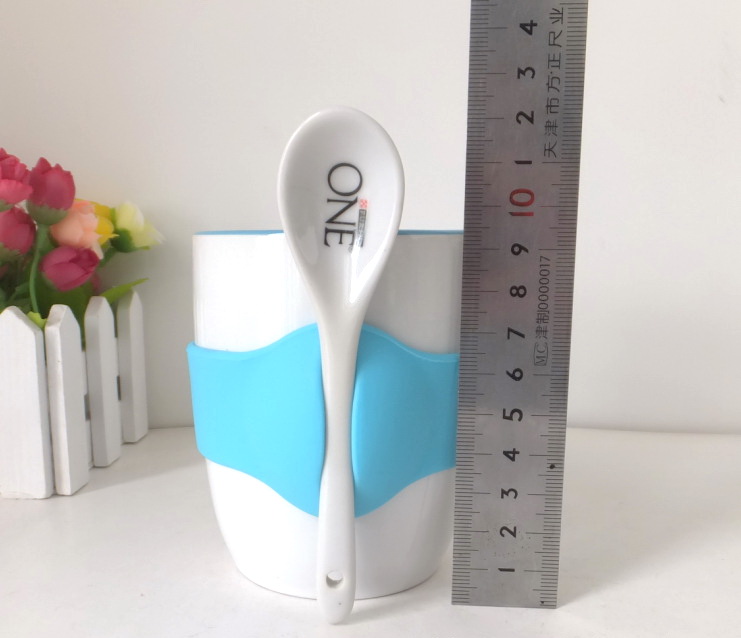 10 Oz Coffee mug and spoon with silicone grip